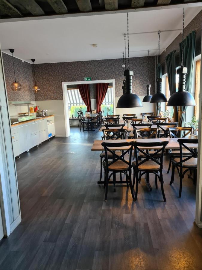 Dala-Jaerna Hotell Och Vandrarhem Экстерьер фото